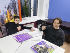 ChatGPT или живой мозг? Зачем в Сургуте студентов с детства готовят в элитные переводчики